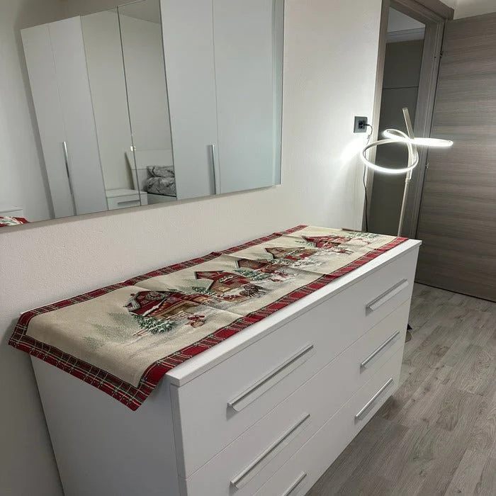 Runner natalizio in jacquard 40×140 cm – eleganza per la tavola delle feste
