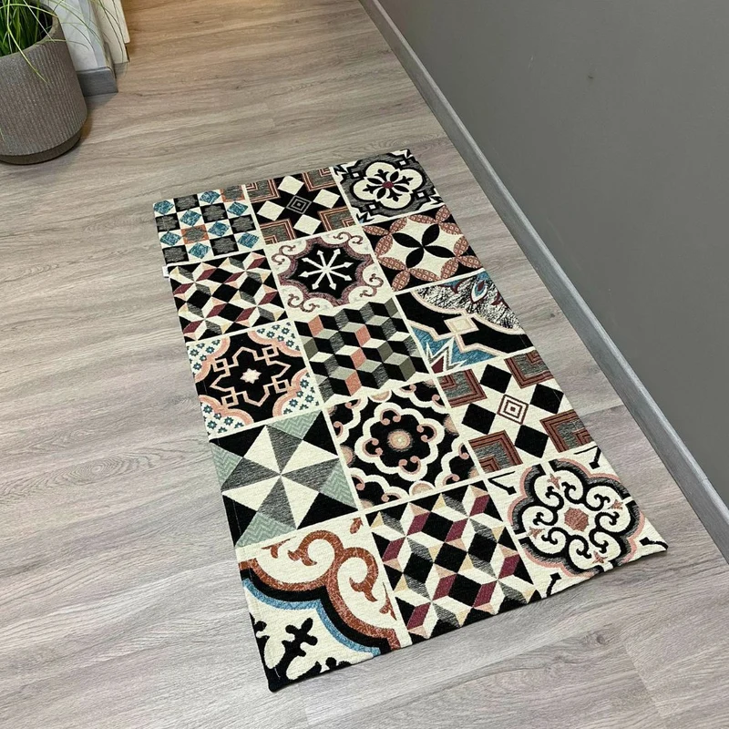 Tappeto Maioliche 65x115 cm: Elegante e Perfetto per Casa e Ufficio